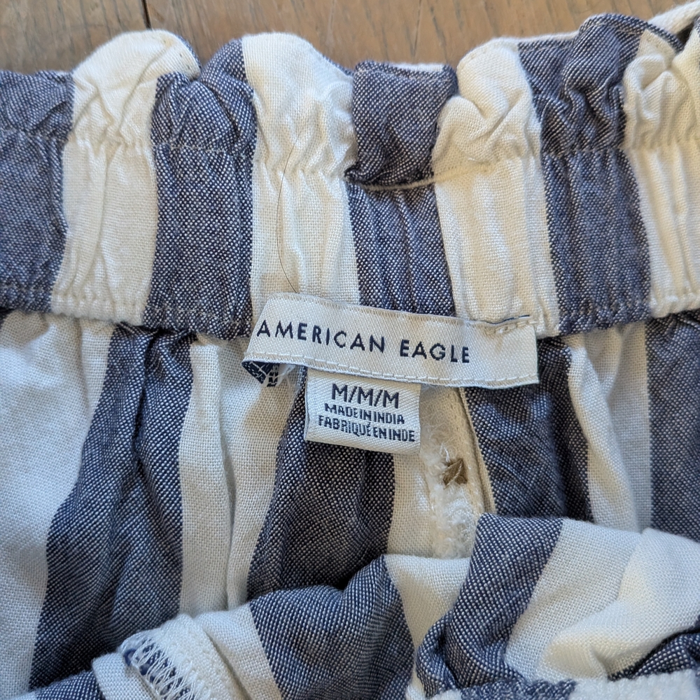 ✨American Eagle Outfitters High Waist Striped Shorts - Navy and White - Picture 3 of 4